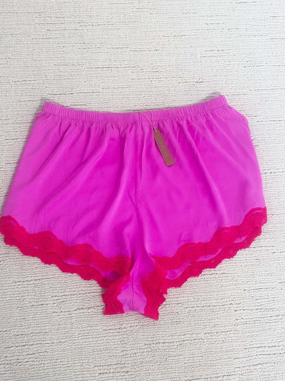 SKIMS NWT Lace Trimmed Silk Shorts Pink Size 2X Valentines Day Intimates Girly